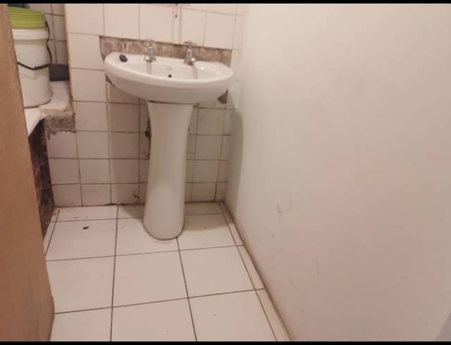 2.5 BEDROOM FLAT FOR SALE IN DURBAN CENTRAL